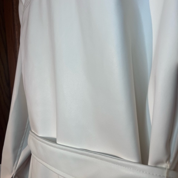 🌹Calvin Klein Tie Waist Belted Faux-leather Jacket - Picture 5 of 14